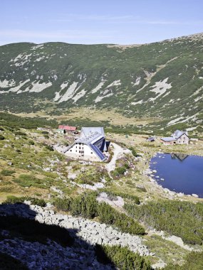 Musalenski göllerinin muhteşem yaz manzarası, Rila dağı, Bulgaristan