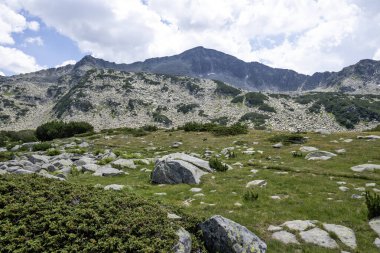 Bulgaristan 'ın Banderitsa Bölgesi yakınlarındaki Pirin Dağı' nın Şaşırtıcı Manzarası