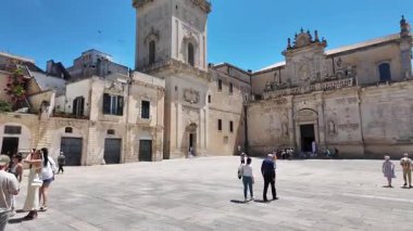 LECCE, İtalya - 12 Mayıs 2024: İtalya 'nın Apulia Bölgesi' ndeki Eski Lecce kasabasının muhteşem manzarası