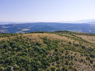 Rudina Dağı, Pernik Bölgesi, Bulgaristan 'ın İnanılmaz Yaz Manzarası