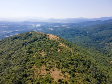 Rudina Dağı, Pernik Bölgesi, Bulgaristan 'ın İnanılmaz Yaz Manzarası