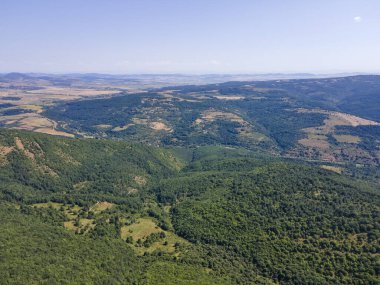 Rudina Dağı, Pernik Bölgesi, Bulgaristan 'ın İnanılmaz Yaz Manzarası