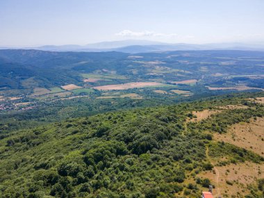 Rudina Dağı, Pernik Bölgesi, Bulgaristan 'ın İnanılmaz Yaz Manzarası