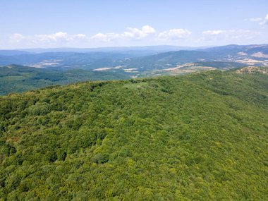 Rudina Dağı, Pernik Bölgesi, Bulgaristan 'ın İnanılmaz Yaz Manzarası