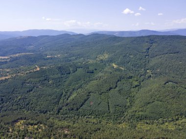 Rudina Dağı, Pernik Bölgesi, Bulgaristan 'ın İnanılmaz Yaz Manzarası