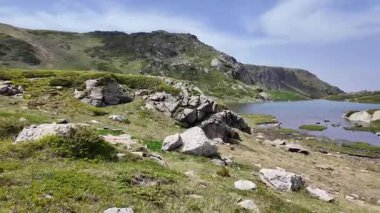 Bulgaristan 'ın Yedi Rila Gölü yakınlarındaki Rila Dağı' nın muhteşem manzarası