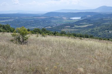 Rudina Dağı, Pernik Bölgesi, Bulgaristan 'ın İnanılmaz Yaz Manzarası
