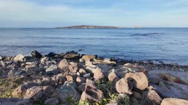 Bulgaristan 'ın Burgaz Bölgesi Sozopol kıyı şeridinin gün batımı manzarası