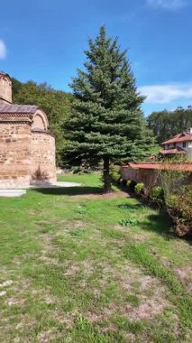 Sırbistan 'ın St. John İlahiyatçısı Ortaçağ Poganovo Manastırı' nın şaşırtıcı manzarası