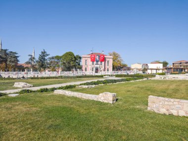 EDIRNE, TURKEY - Kasım 02, 2024: Edirne şehir merkezinin panoramik manzarası, Doğu Trakya, Türkiye