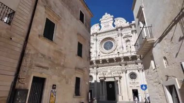 LECCE, İtalya - 12 Mayıs 2024: İtalya 'nın Apulia Bölgesi' ndeki Eski Lecce kasabasının muhteşem manzarası