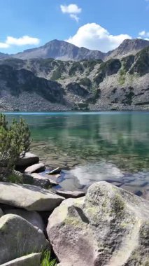 Bulgaristan 'ın Banderitsa bölgesindeki Pirin Dağı' nın şaşırtıcı yaz manzarası
