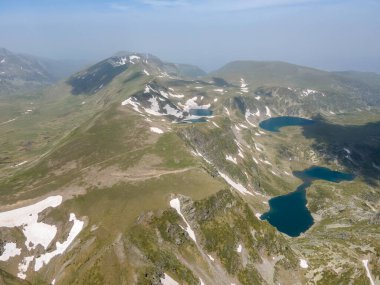 Bulgaristan 'ın Yedi Rila Gölü yakınlarındaki Rila Dağı' nın şaşırtıcı hava manzarası