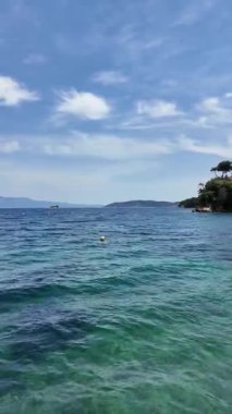 Skiathos Adası, Sporades, Teselya, Yunanistan 'ın inanılmaz kıyı şeridi manzarası