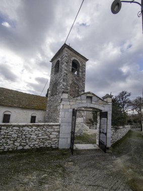 TheOLOGOS, THASOS, GREECE - 27 Aralık 2025: Thassos Adası, Doğu Makedonya ve Trakya, Yunanistan 'da Theologos Köyü Panoraması