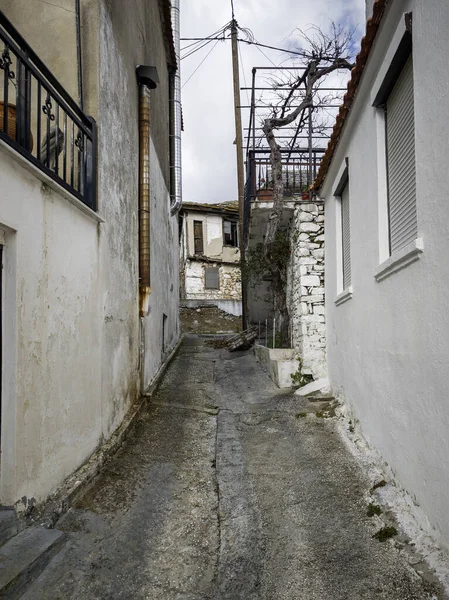 TheOLOGOS, THASOS, GREECE - 27 Aralık 2025: Thassos Adası, Doğu Makedonya ve Trakya, Yunanistan 'da Theologos Köyü Panoraması