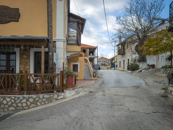 TheOLOGOS, THASOS, GREECE - 27 Aralık 2025: Thassos Adası, Doğu Makedonya ve Trakya, Yunanistan 'da Theologos Köyü Panoraması