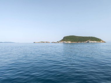 Skiathos Adası, Sporades, Teselya, Yunanistan 'ın inanılmaz kıyı şeridi manzarası