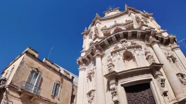 İtalya 'nın Apulia Bölgesi' ndeki Eski Lecce kasabasının muhteşem manzarası.