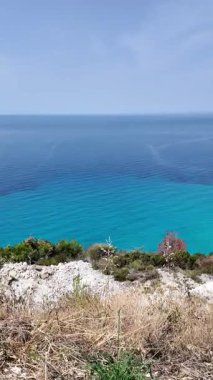 Yunanistan, İyon Adaları, Milos plajı yakınlarındaki Lefkada 'nın şaşırtıcı Panoraması