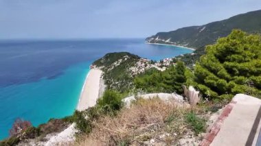 Yunanistan, İyon Adaları, Milos plajı yakınlarındaki Lefkada 'nın şaşırtıcı Panoraması