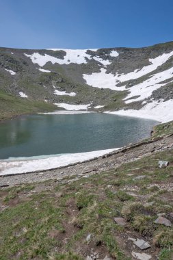 Bulgaristan 'ın Yedi Rila Gölünün etrafındaki Rila Dağı' nın muhteşem manzarası