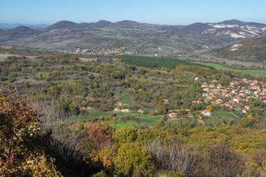 Bulgaristan 'ın Kardzhali Bölgesi, Perperikon antik Trakya kentinin sonbahar manzarası