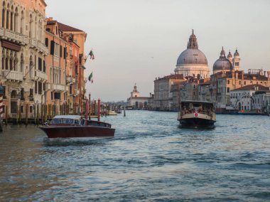 VENICE, İtalya - 05 Aralık 2024: Venedik, Veneto Bölgesi, İtalya 'nın Eski Kenti Panorama