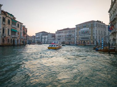 VENICE, İtalya - 05 Aralık 2024: Venedik, Veneto Bölgesi, İtalya 'nın Eski Kenti Panorama