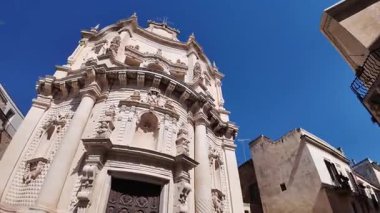 İtalya 'nın Apulia Bölgesi' ndeki Eski Lecce kasabasının muhteşem manzarası.