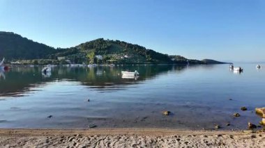 Skiathos Town, Sporades, Thessaly, Yunanistan 'ın inanılmaz kıyı şeridi manzarası