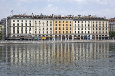 GENEVA, SWitzERLAND - 20 Haziran 2023: İsviçre 'nin Cenevre kentinin şaşırtıcı panoramik manzarası