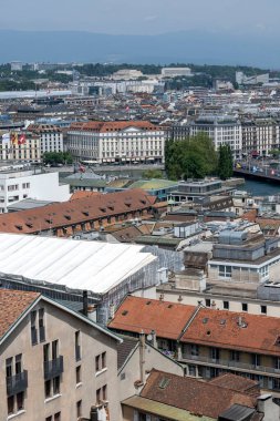 GENEVA, SWitzERLAND - 20 Haziran 2023: İsviçre 'nin Cenevre kentinin şaşırtıcı panoramik manzarası