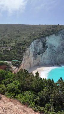 Yunanistan 'ın İyon Adaları' ndaki Porto Katsiki plajı yakınlarındaki Lefkada Sahili 'nin Muhteşem Panoraması