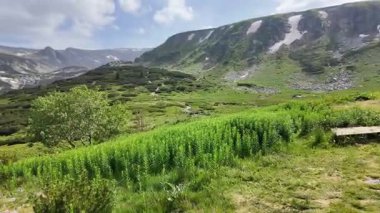 Bulgaristan 'ın Yedi Rila Gölü yakınlarındaki Rila Dağı' nın muhteşem manzarası