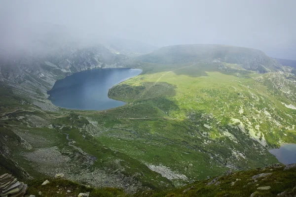 Danau Kidney di awan, Tujuh Danau Rila — Stok Foto