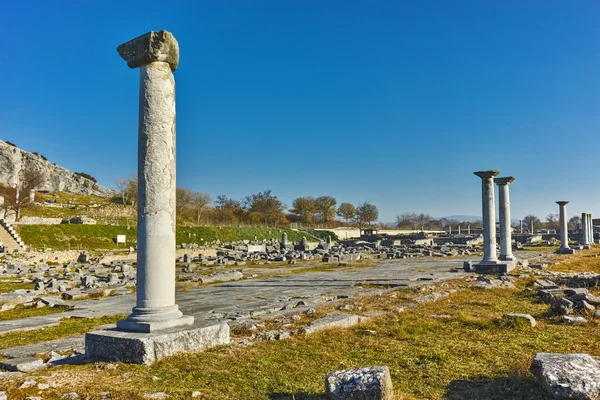 Στήλες σε στον αρχαιολογικό χώρο της αρχαίας Φιλίππων, Ανατολικής Μακεδονίας και Θράκης — Φωτογραφία Αρχείου
