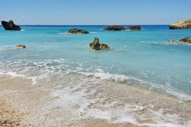Mavi sularına Megali Petra Beach, Lefkada, Ionian Islands