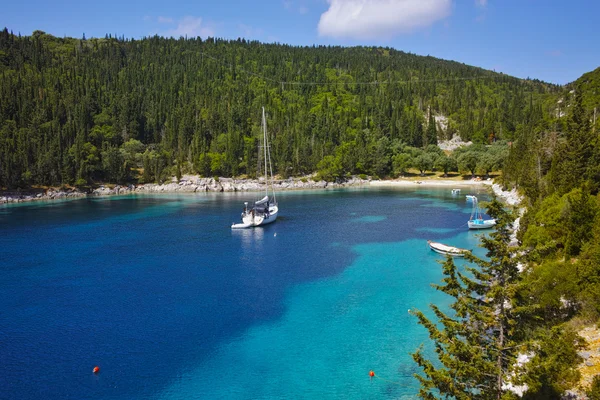 Csodálatos panoráma-Foki Fiskardo Beach, Kefalonia, Jón-szigetek — Stock Fotó