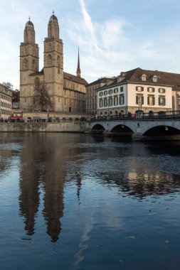 Panoramik Grossmunster Kilisesi, Zürih şehir çevresinde