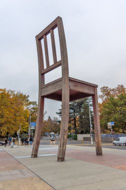 Geneva kırık sandalye Birleşik ulus binası önünde