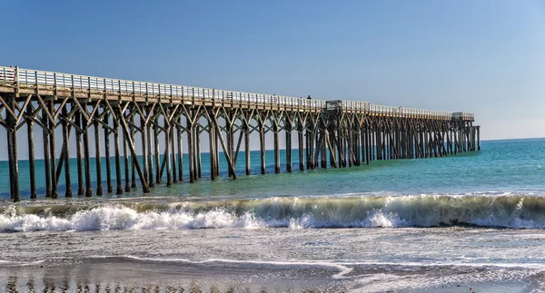 Rising Tide and Ocean Pier — Stock Photo, Image