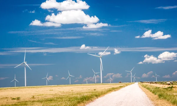 Turbine in un parco eolico — Foto Stock