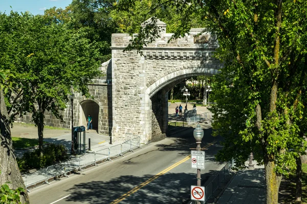 Festungsmauer um das alte Quebec — Stockfoto