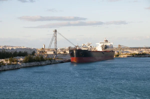 Petroleiro de pedra calcária — Fotografia de Stock