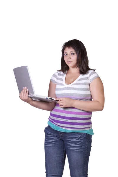 Vacker flicka håller en laptop — Stockfoto