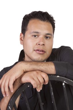 Yakışıklı bir İspanyol adam yakın çekim