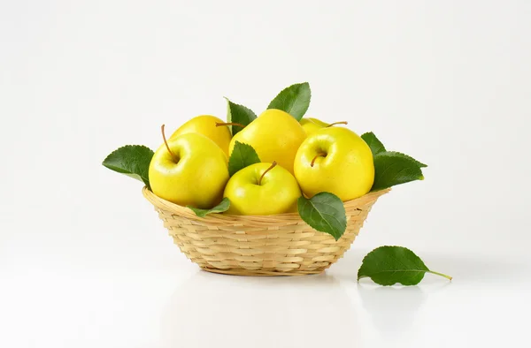 Basket of yellow apples — Stock Photo, Image