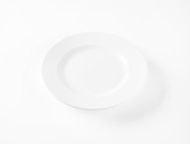 Beyaz yemek tabağı