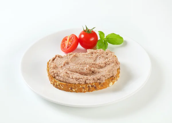 Bröd med pate — Stockfoto